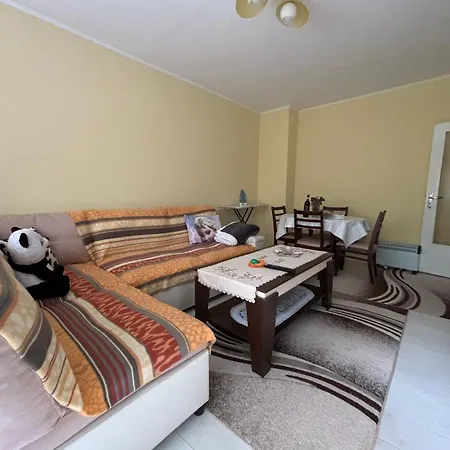Apartament Lovely *