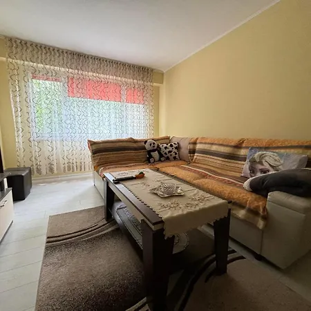 Apartament Lovely Апартамент